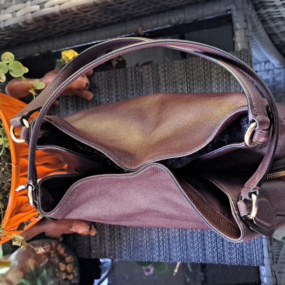 🎁 NEW COACH EDIE 31 Turnlock Burgundy, Oxblood Pebble Leather Shoulder B - Picture 10 of 16